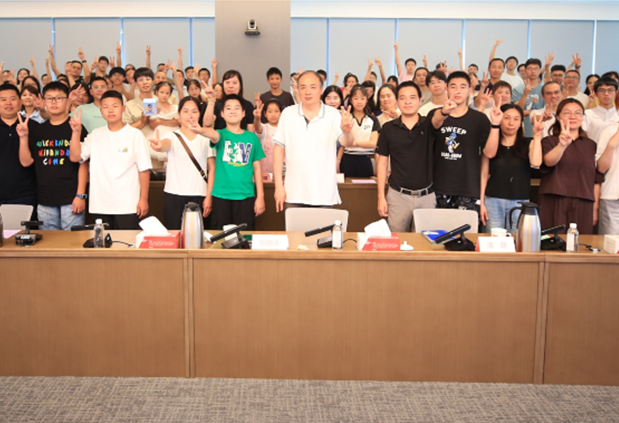 常州制藥廠家庭開放日 —— 一場充滿歡笑與感動的“探秘”之旅！